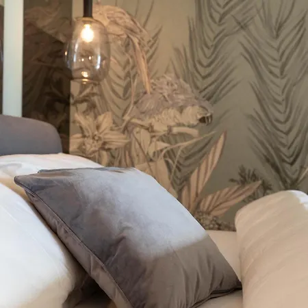 My Spring - Panoramic Suites Lana Room photo