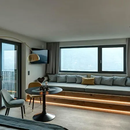 My Spring - Panoramic Suites Lana Room photo